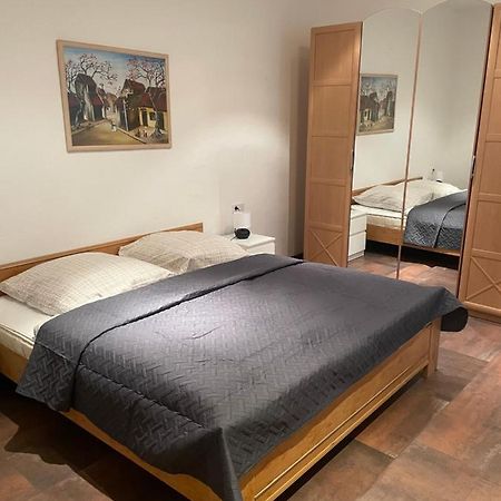 Schoene Zweiraumwohnung Im Zentrum Aue  Zewnętrze zdjęcie